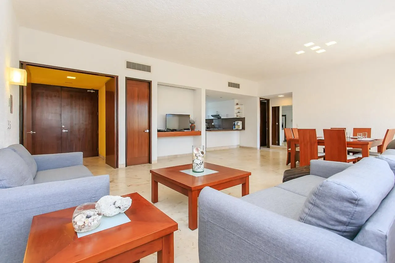 kontakty Private Pool Penthouse, Bikes Plus Resort Pool Onsite!